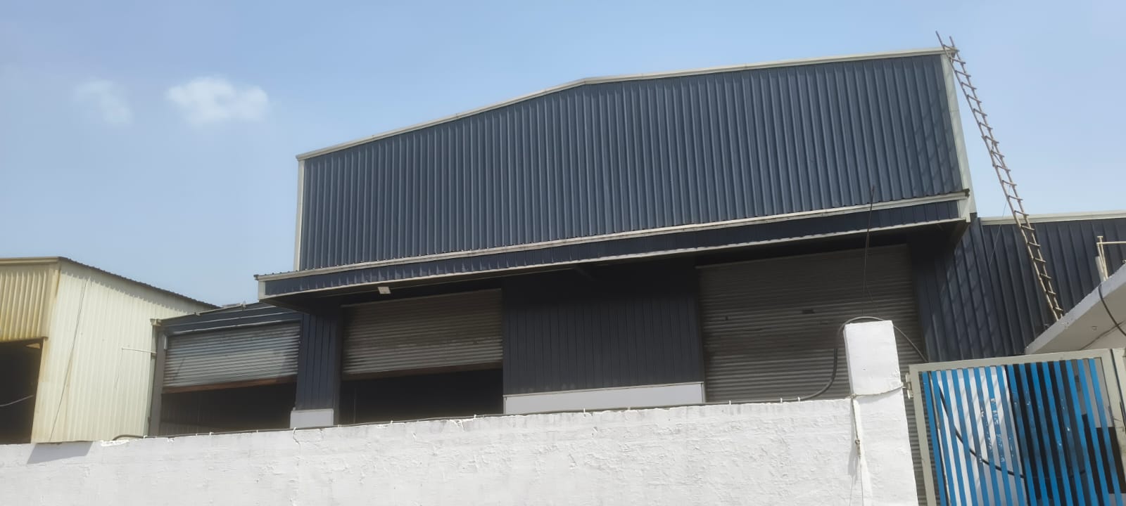 3000 Sq Meter Industrial building for rent in surajpur site C greater Noida