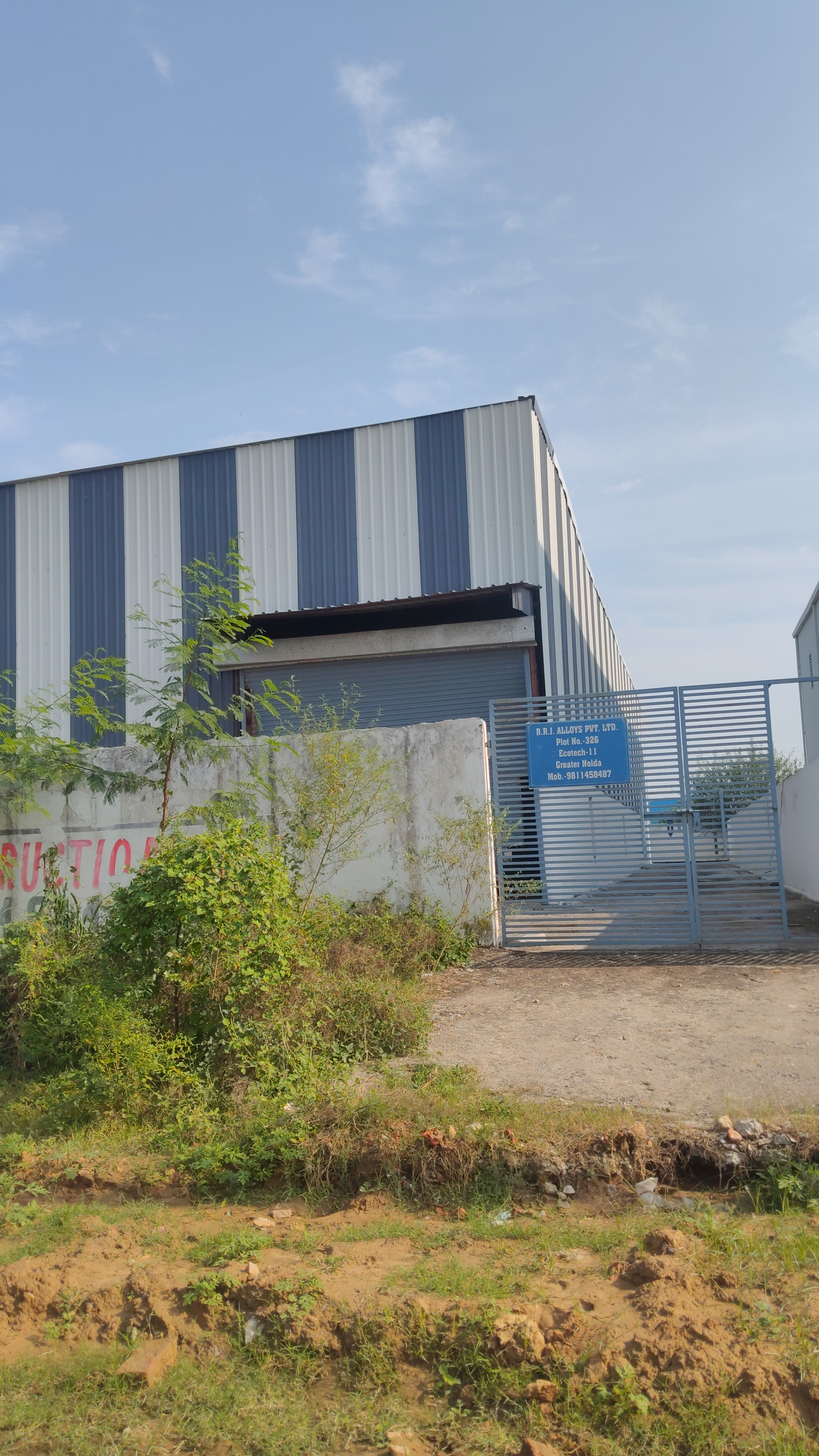 INDUSTRIAL WEARHOUSE IN ECOTECH 11 GREATER NOIDA FOR SALE 950 SQ MTR