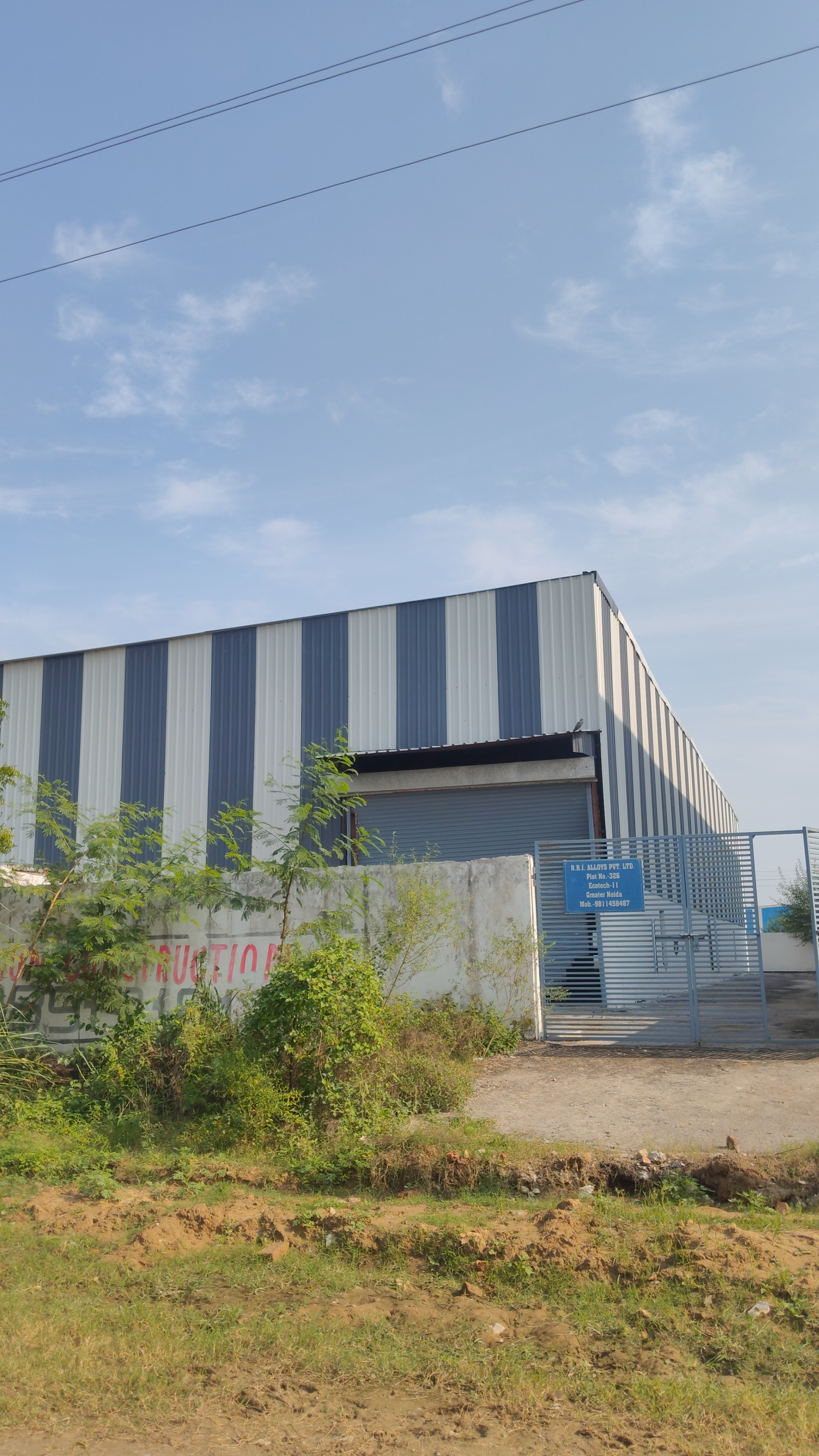 INDUSTRIAL WEARHOUSE 950 SQ MTR GREATER NOIDA FOR RENT IN ECOTECH 11
